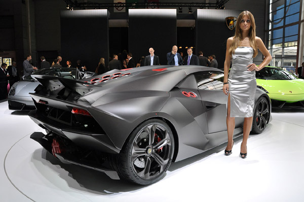 Lambroghini Sesto Elemento