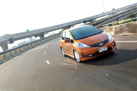 สนุกทุกโหมดกับ Honda Jazz ใหม่
