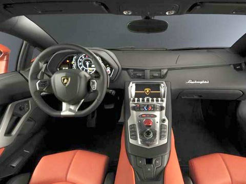 Lamborghini Aventador LP700-4