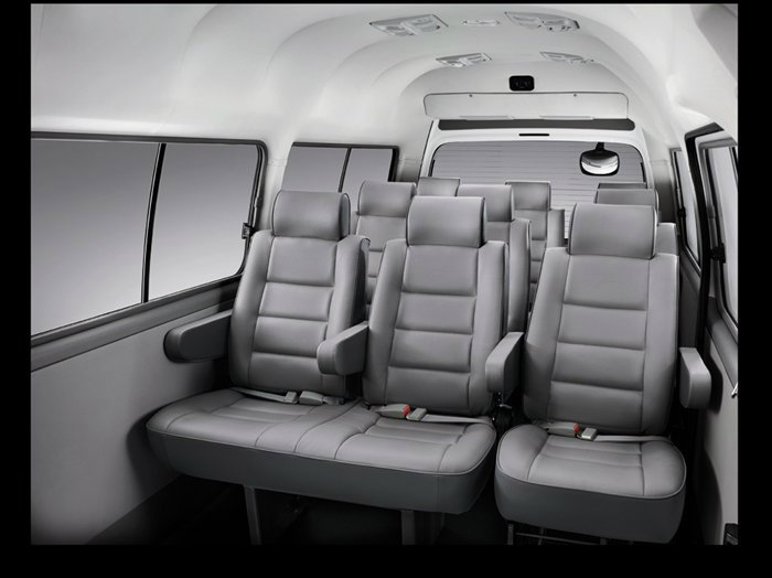 2011 Nissan urvan เบนซิน