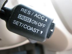 Cruise Control....ใช้ให้เป็นช่วยประหยัดน้ำมัน