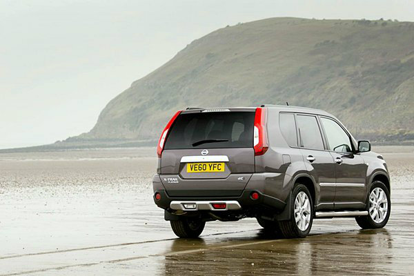 Nissan X-trail 4X4 Platinum Edition