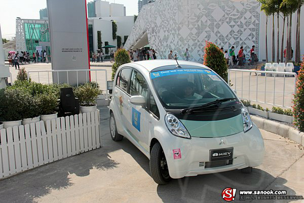 รถไฟฟ้า Boi fair 2012