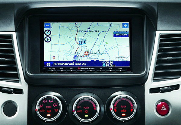 Mitsubishi Pajero Sport V6