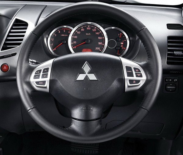 2013 Mitsubishi Triton - Pajero Sport