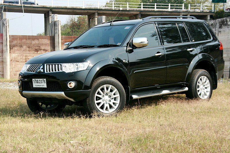 Mitsubishi Pajero Sport 2013