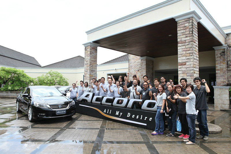 ทดสอบรถยนต์  Honda Accord  ใหม่ 