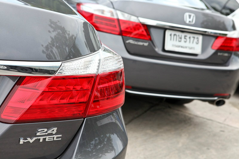 ทดสอบรถยนต์  Honda Accord  ใหม่ 