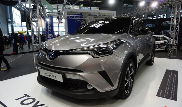 จัดเต็ม! 2016 Toyota C-HR โฉมจำหน่ายจริงพร้อมเครื่องยนต์เทอร์โบ 1.2 ลิตร