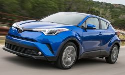 Toyota C-HR 2018 เตรียมปล่อยรุ่นย่อยใหม่ เคาะเริ่มแค่ 7 แสนในสหรัฐฯ