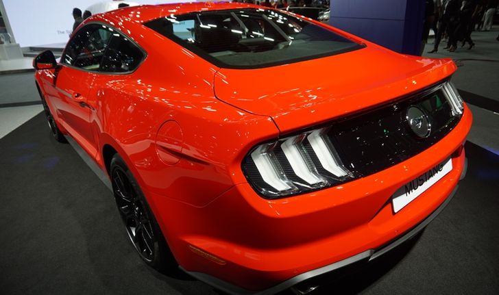 Ford Mustang 2019 ใหม่ ถูกจัดแสดงที่งานมอเตอร์เอ็กซ์โป ราคาเริ่ม 3.599 ล้านบาท