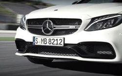 Mercedes-AMG C63 S Coupe เผยทีเซอร์ใหม่ก่อนเปิดตัวอย่างเป็นทางการ