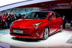 Toyota Prius 2016 เปิดตัวเป็นครั้งแรกในยุโรปที่มอเตอร์โชว์กรุงแฟรงค์เฟิร์ต