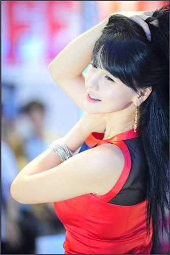 Lee Ji Woo ขาว ๆ เนียน เนียน