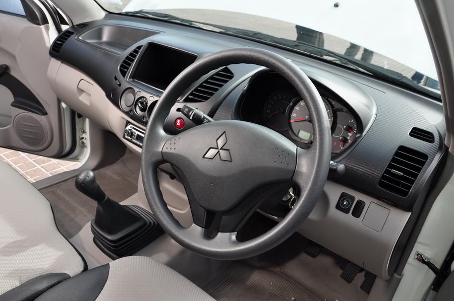 test drive mitsubishi triton CNG