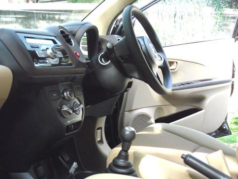 Testdrive Honda Brio V MT