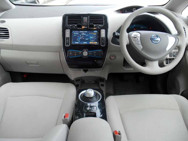 Nissan Leaf 