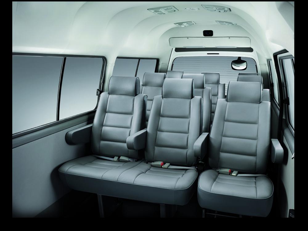 2011 Nissan urvan เบนซิน