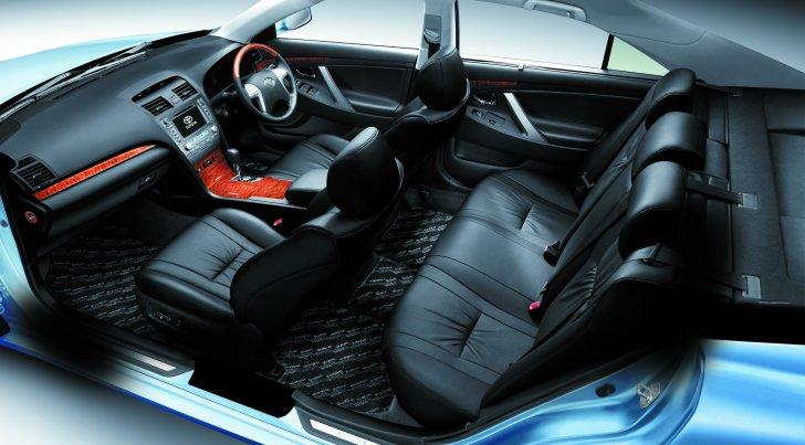 Toyota Camry Hybrid Extremo