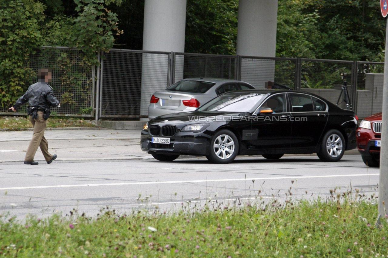 2012 BMW Series 7 (Minorchange)