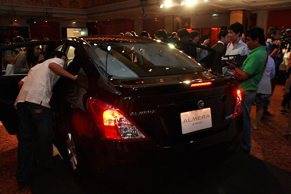 นิสสัน อัลเมร่าใหม่ (Nissan Almera)
