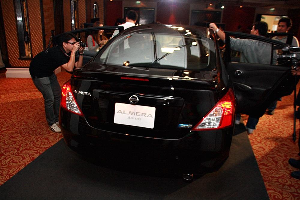 นิสสัน อัลเมร่าใหม่ (Nissan Almera)
