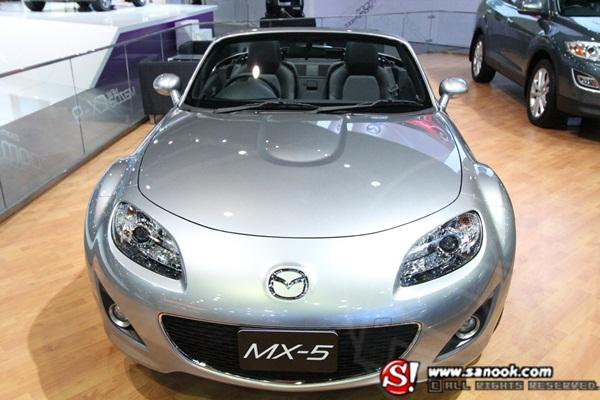 Mazda มอเตอร์โชว์ 2012