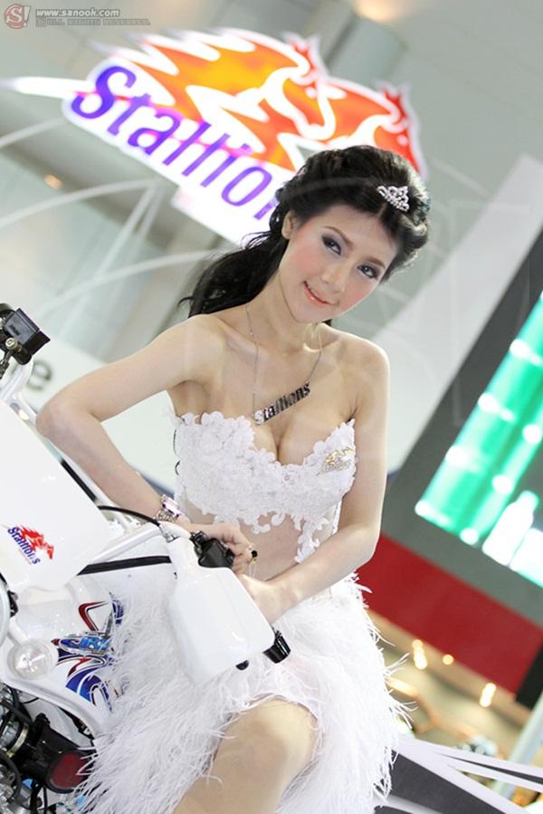 พริตตี้ Motor show 2012