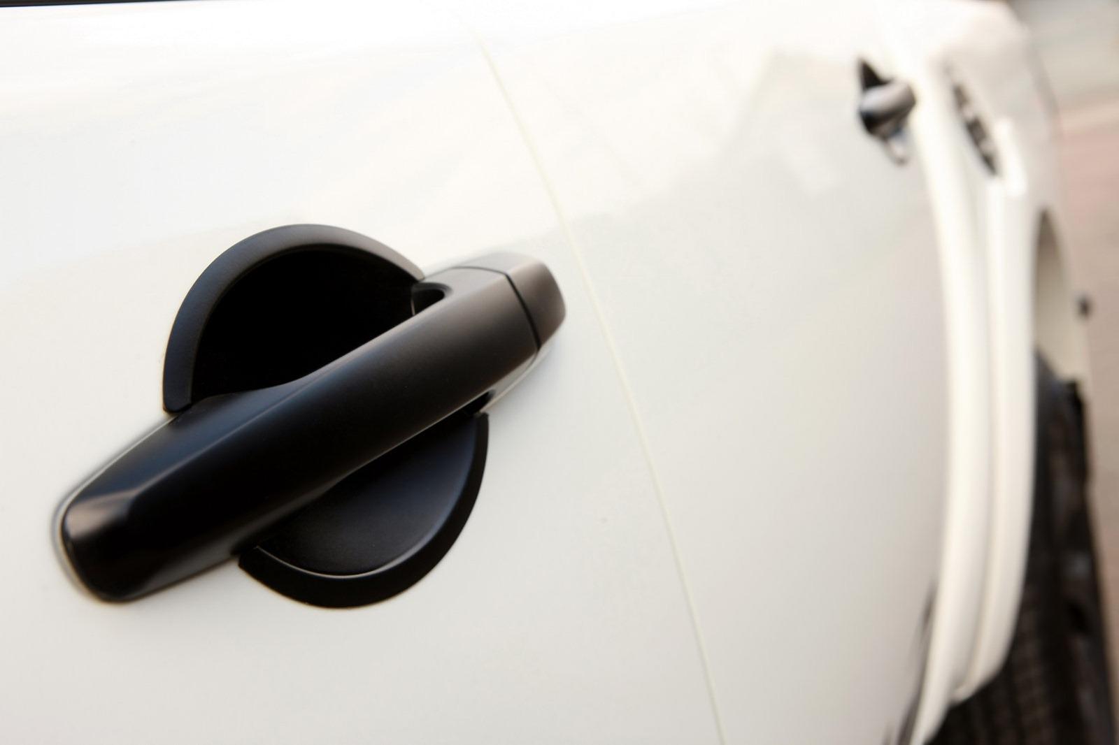 Mitsubishi L 200 Barbarian Black   