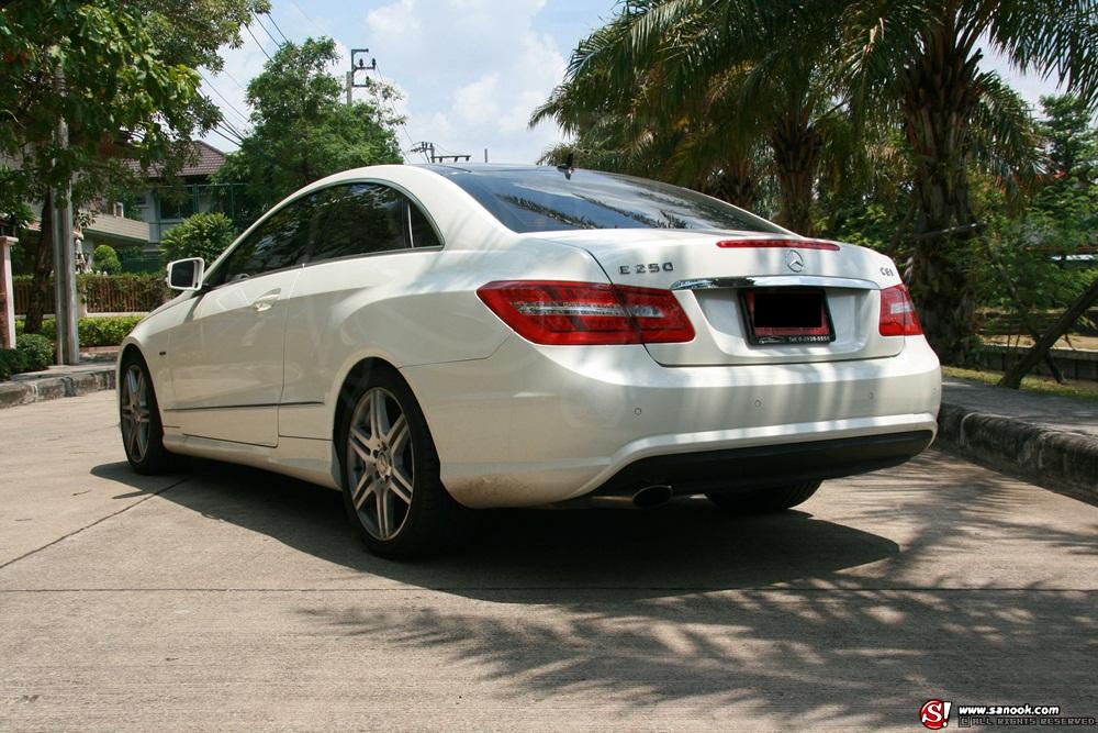 รถดารา-หยก ธันยกันต์