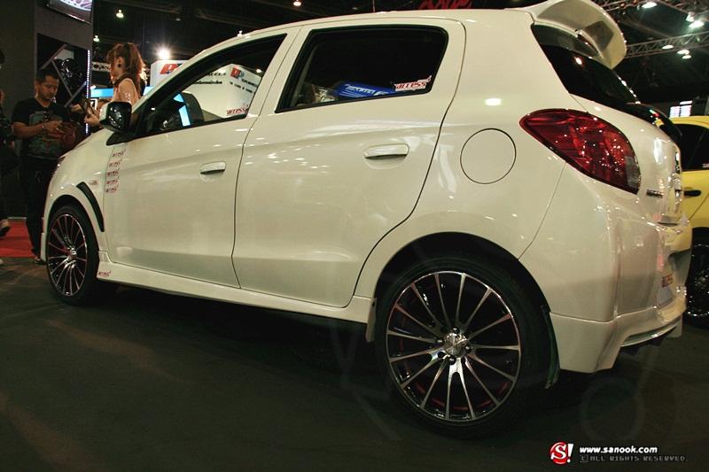 อีโค่คาร์ -Auto Salon 2012