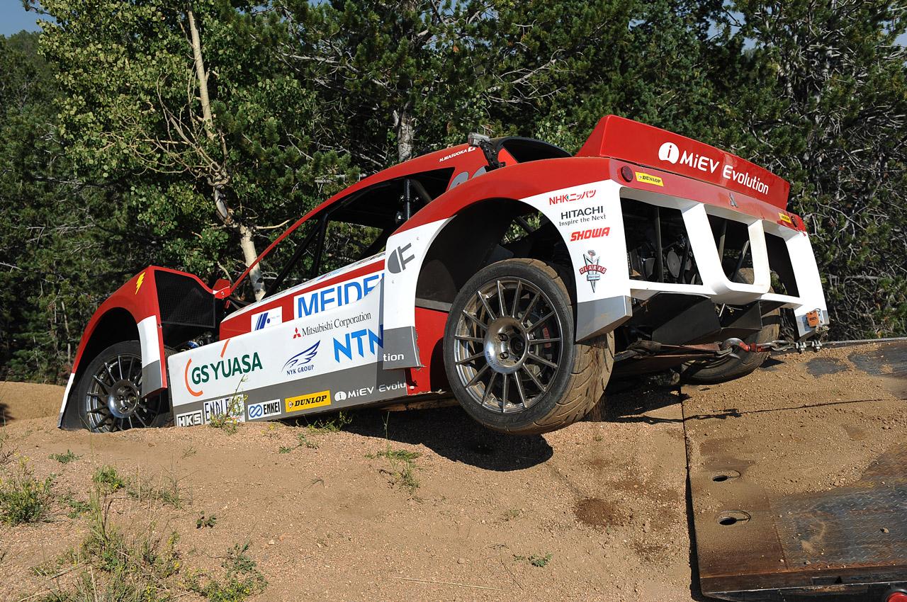 Mitsubishi Evolution Crash