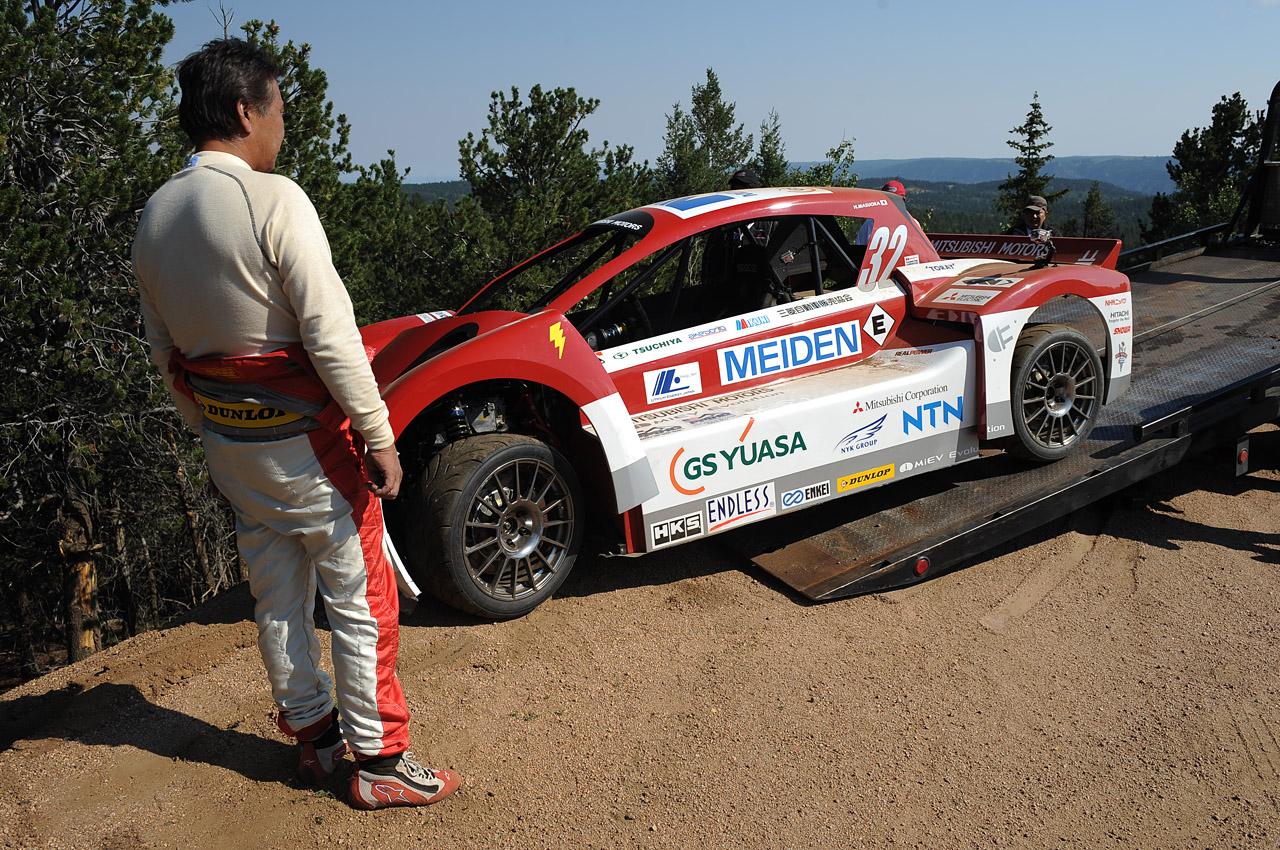 Mitsubishi Evolution Crash