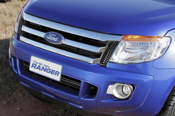 รถกระบะ  Ford Ranger 