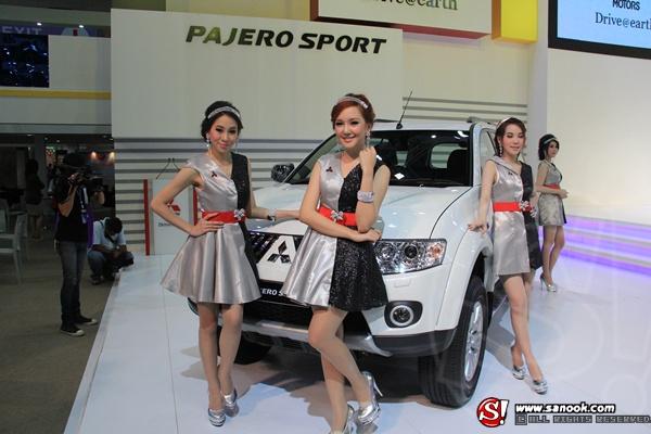 พริตตี้ MITSUBISHI Motor Expo 2012