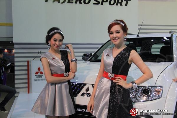 พริตตี้ MITSUBISHI Motor Expo 2012