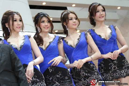 พริตตี้ SSANGYONG Motor Expo 2012