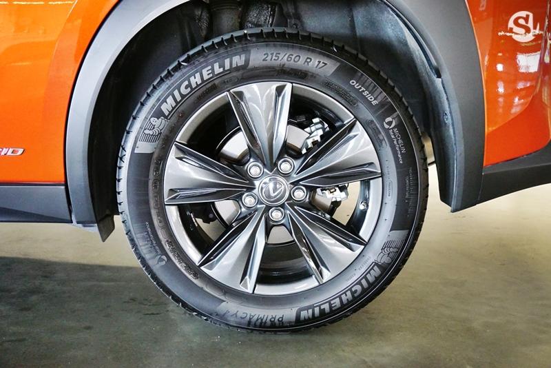 Lexus UX250h Grand Luxury 2019