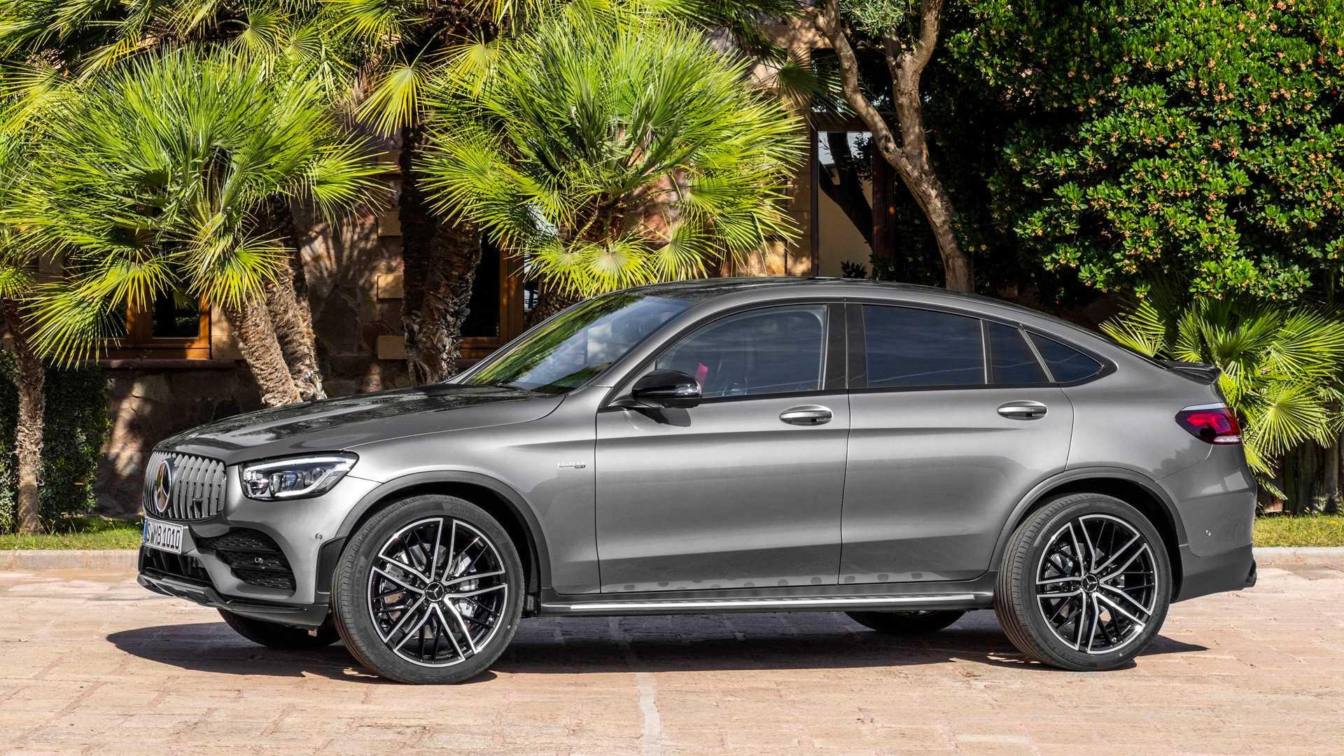 แพ็คคู่! Mercedes-AMG GLC 43 4Matic 2020 กลับมาพร้อมความแรงและเท่กว่าเดิม
