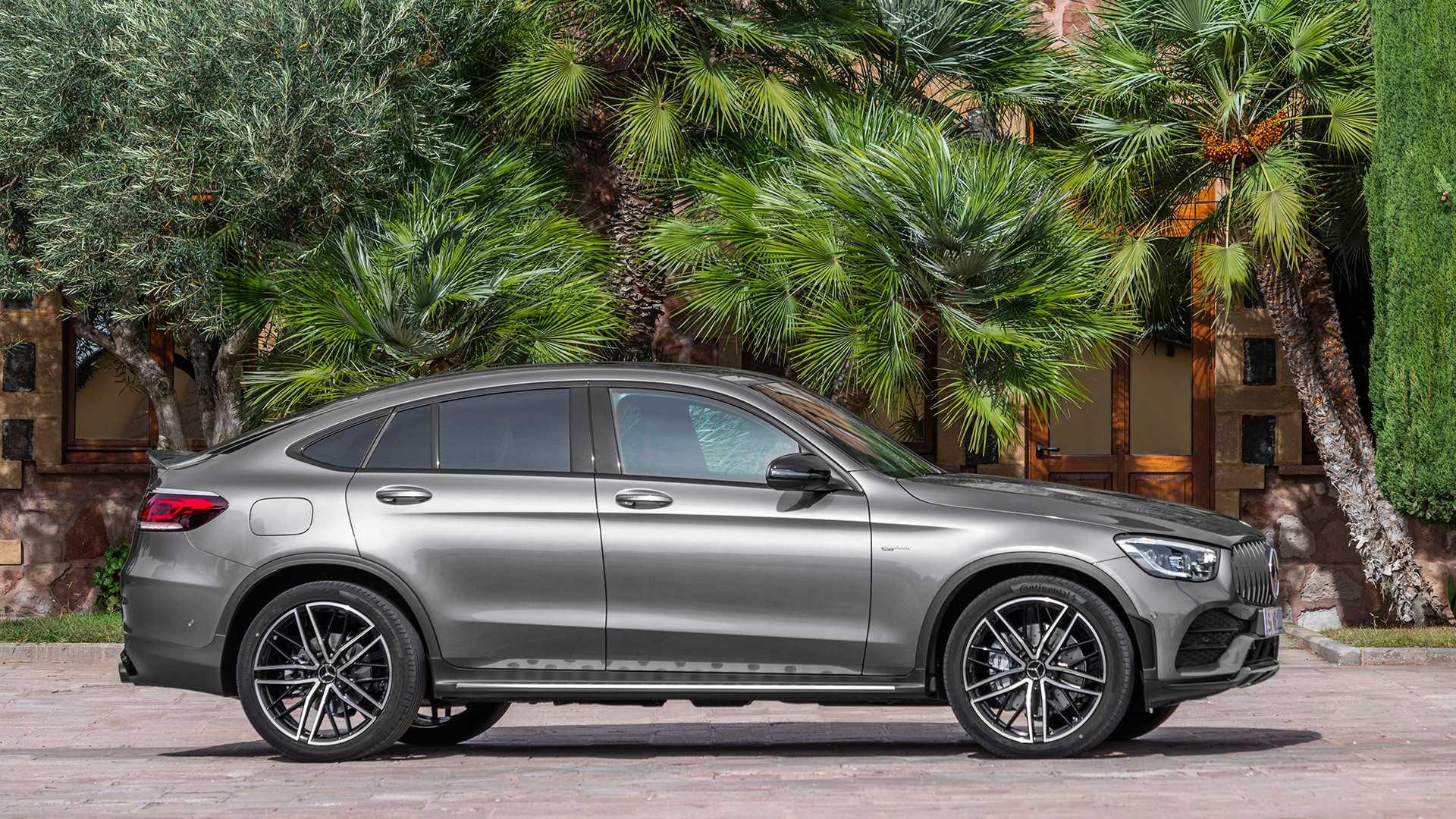 แพ็คคู่! Mercedes-AMG GLC 43 4Matic 2020 กลับมาพร้อมความแรงและเท่กว่าเดิม