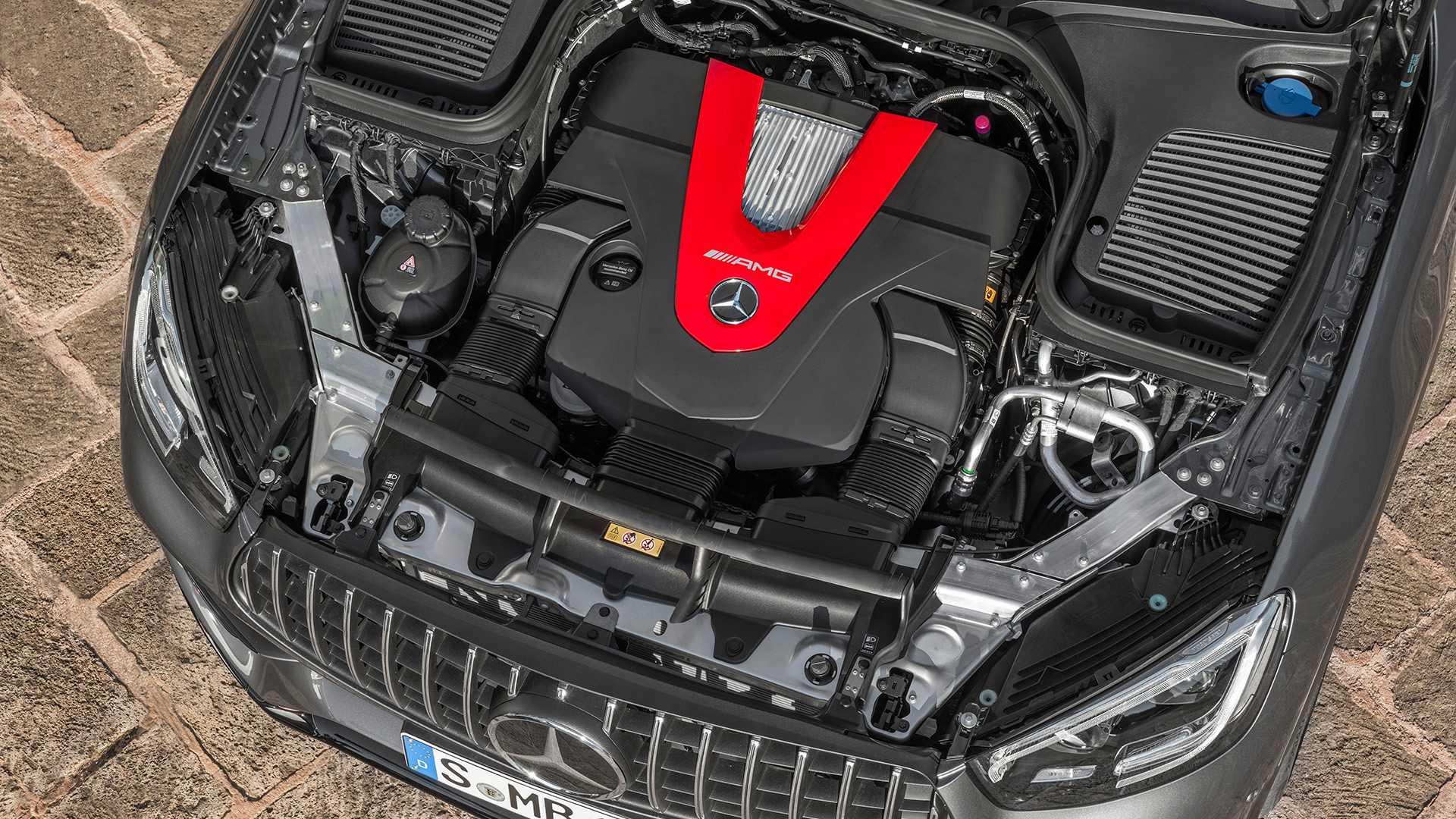 แพ็คคู่! Mercedes-AMG GLC 43 4Matic 2020 กลับมาพร้อมความแรงและเท่กว่าเดิม