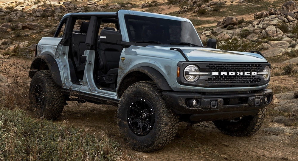 กลับมาลุยอีกครั้ง! เผยโฉม Ford Bronco 2021 อเนกประสงค์เน้นใช้งานไม่แฟชั่น