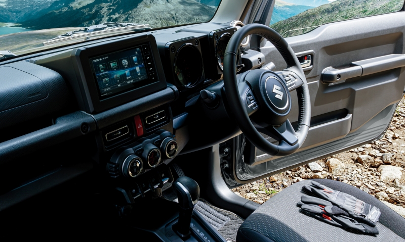 Suzuki Jimny NOMADE