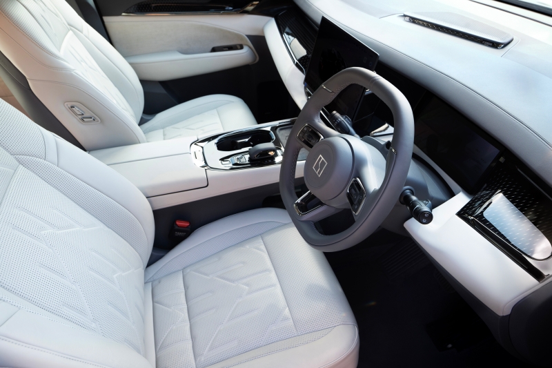 ZEEKR 009 รุ่น Premium AWD (7-Seater)