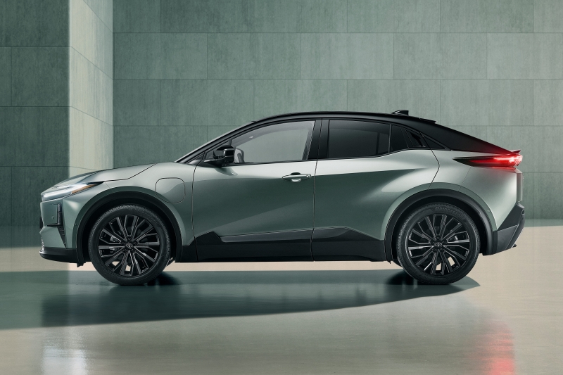 Toyota C-HR+