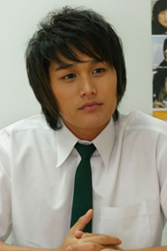 เตชินท์ ชยุติ, เต, แกรมมี่, นักร้อง, หล่อ, การศึกษา