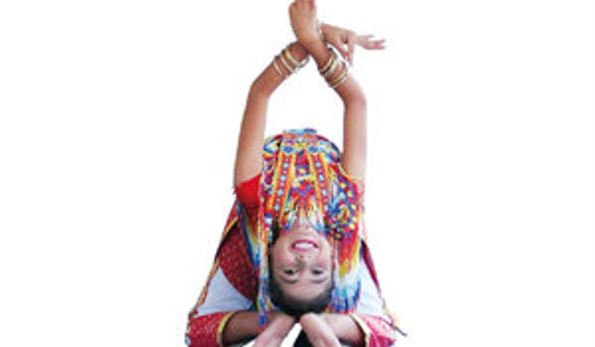 ตามไปดู..."ร.ร.แจ้งวิทยาสงขลา" สืบทอด"มโนราห์ตัวอ่อน"