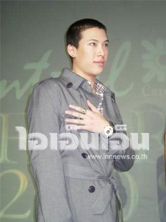 หนุ่มเท่ แนวฮิพออพ ป๊อก-ภัสสรกรณ์ จิราธิวัฒน์