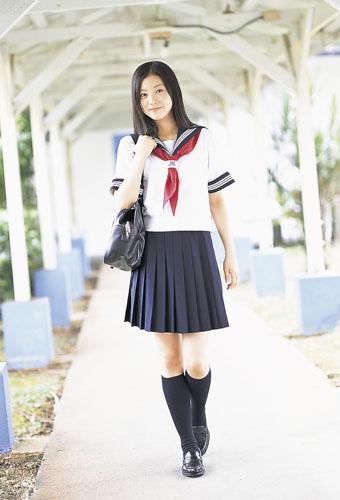 ชุดนักเรียนญี่ปุ่น