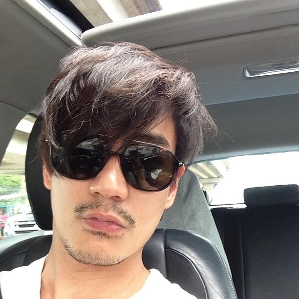 หมอโอ๊ค สมิทธิ์ 